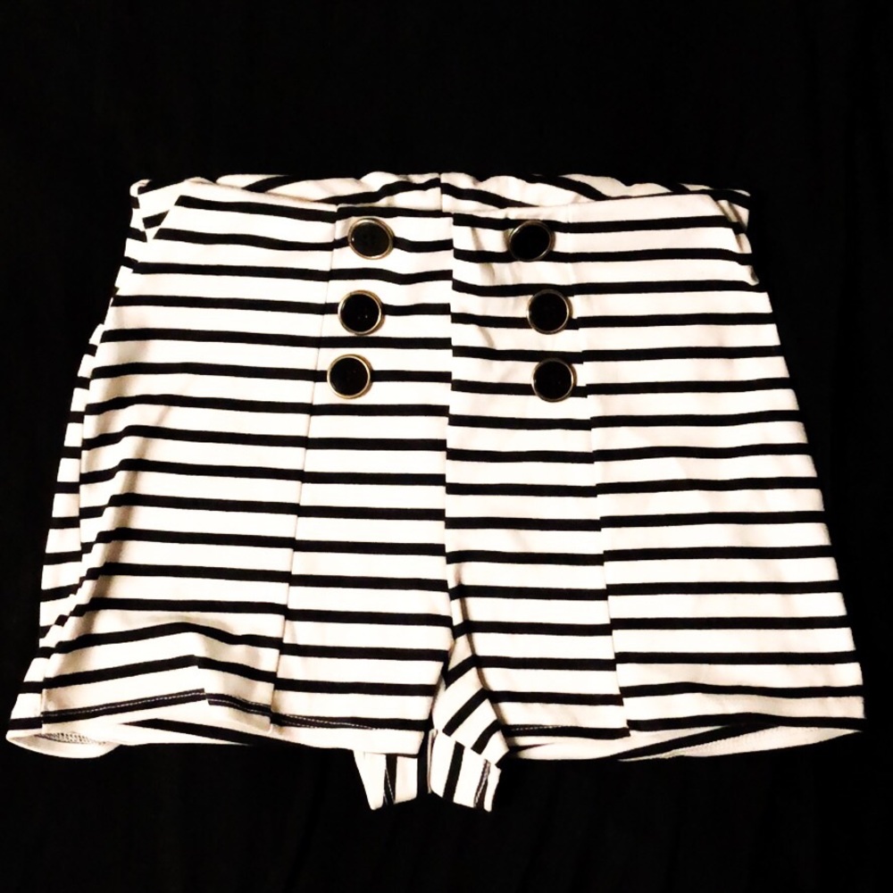 Striped High waisted Shorts
